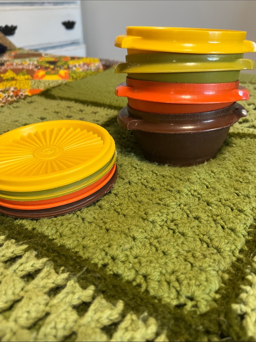 Tupperware Round Lidded Containers in Red, Yellow, Brown, and Olive - Picture 11 of 11